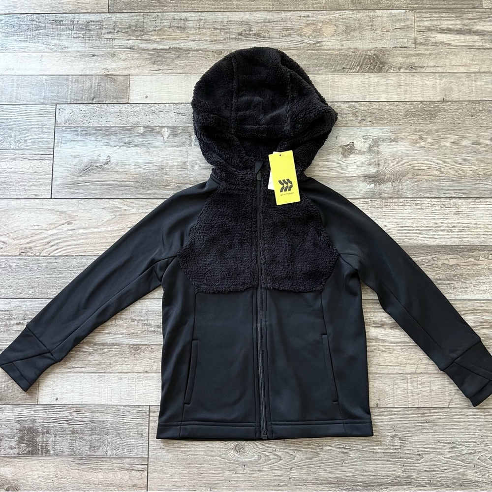 NWT All In Motion Girls’ Black Sherpa Hoodie Size XS 4/5